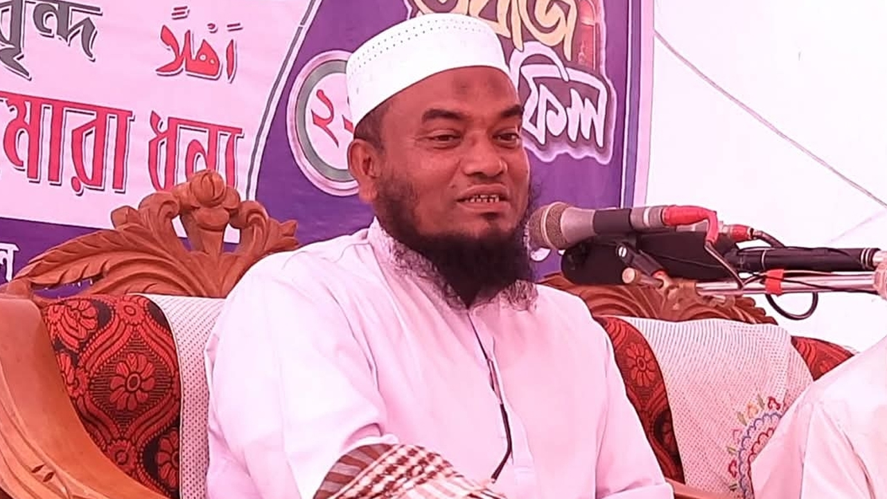 ইমামতি থেকে সংসদে মুফতি আবুল হাসান