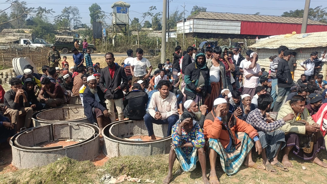 যৌথ বাহিনীর অভিযানে এক হাজার রোহিঙ্গা আটক