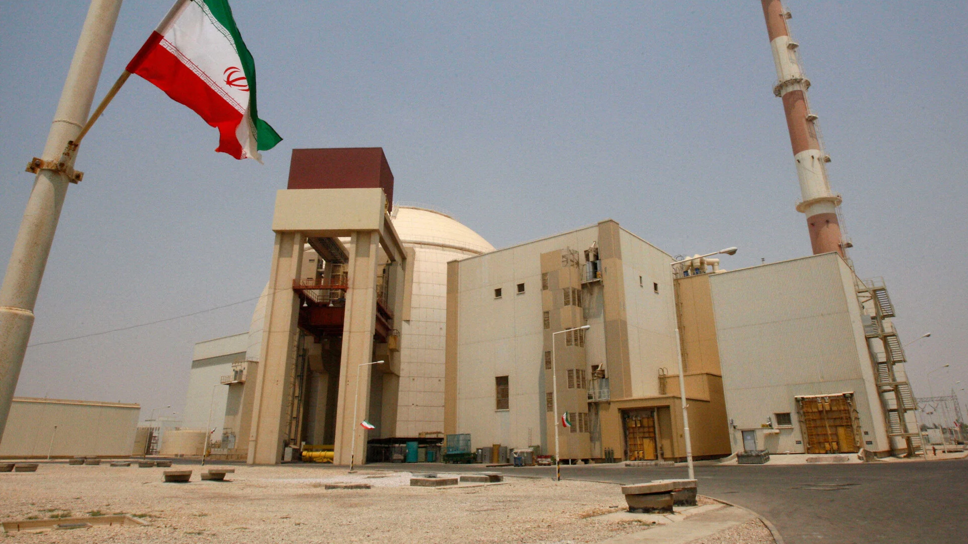 ইরানের বুশেহর পারমাণবিক বিদ্যুৎকেন্দ্রে হামলা নিয়ে যা বলল রাশিয়া