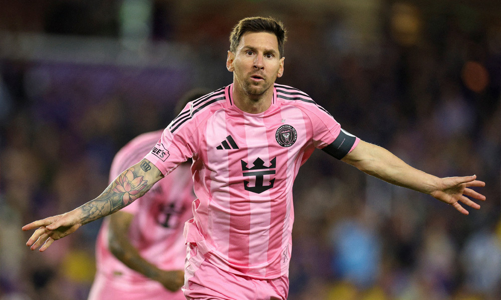 ৮৯৯তম গোল মেসির, কোন দলের হয়ে কত