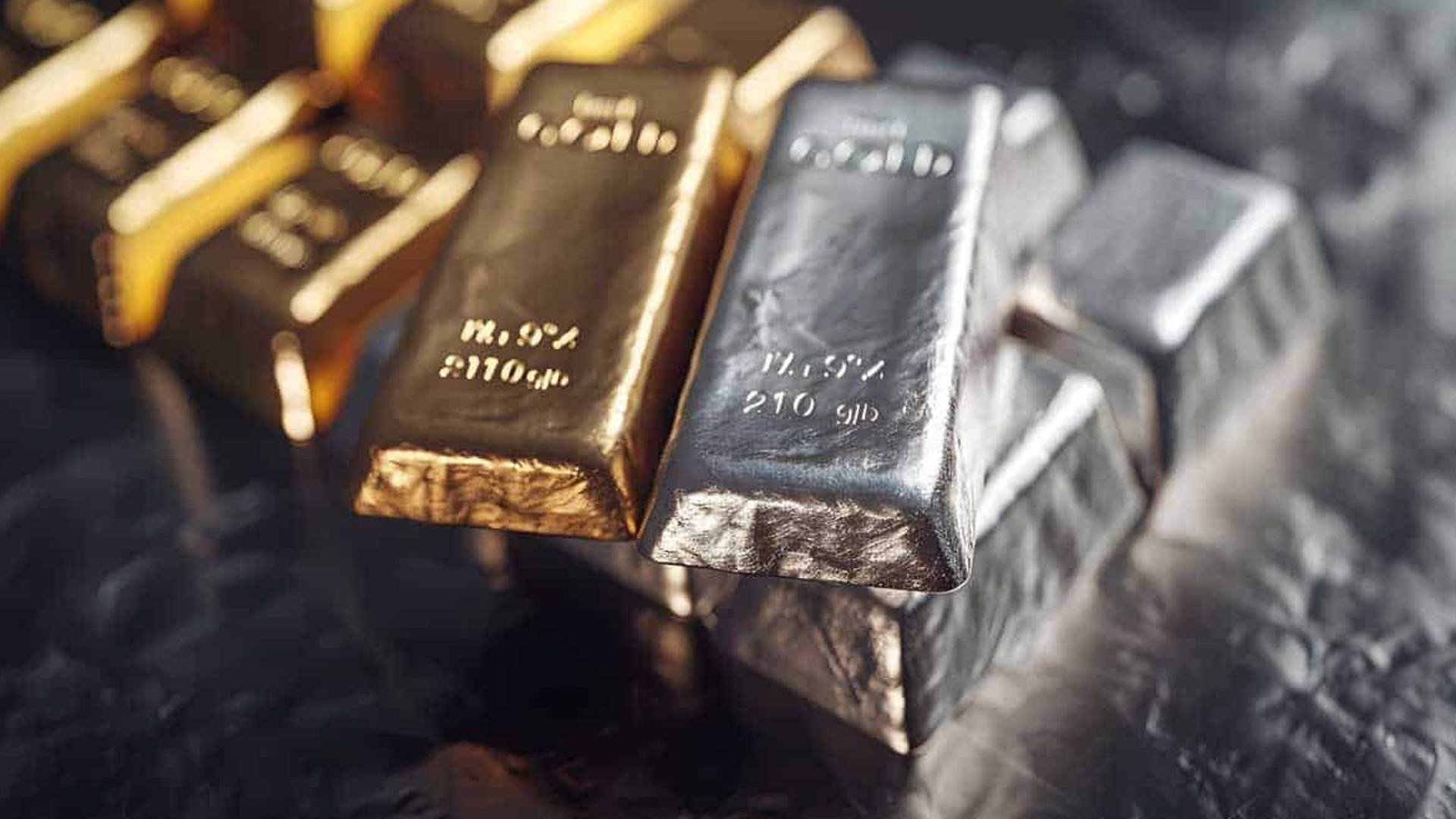 হঠাৎ স্বর্ণ ও রুপার দামে বড় পতন কেন?