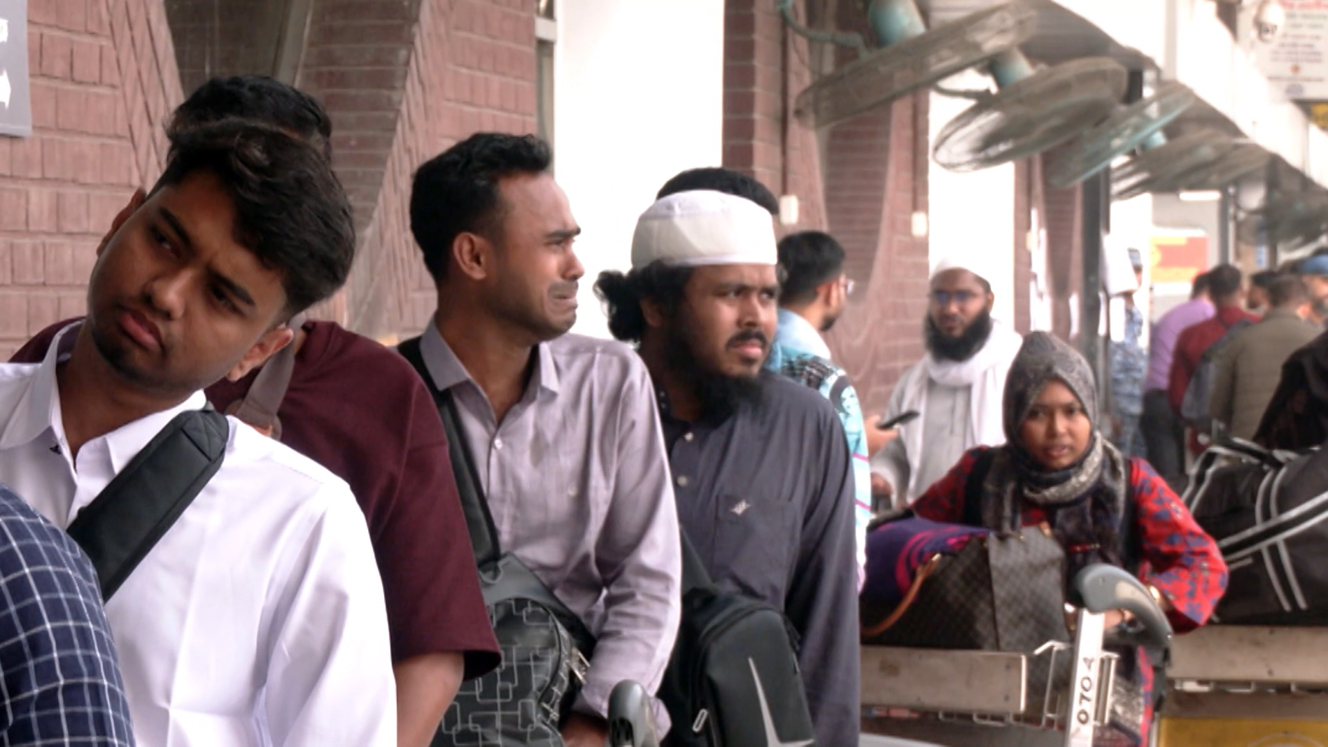 শ্রমবাজার সংকুচিত হওয়ার শঙ্কা, বাড়তে পারে বেকারত্বও