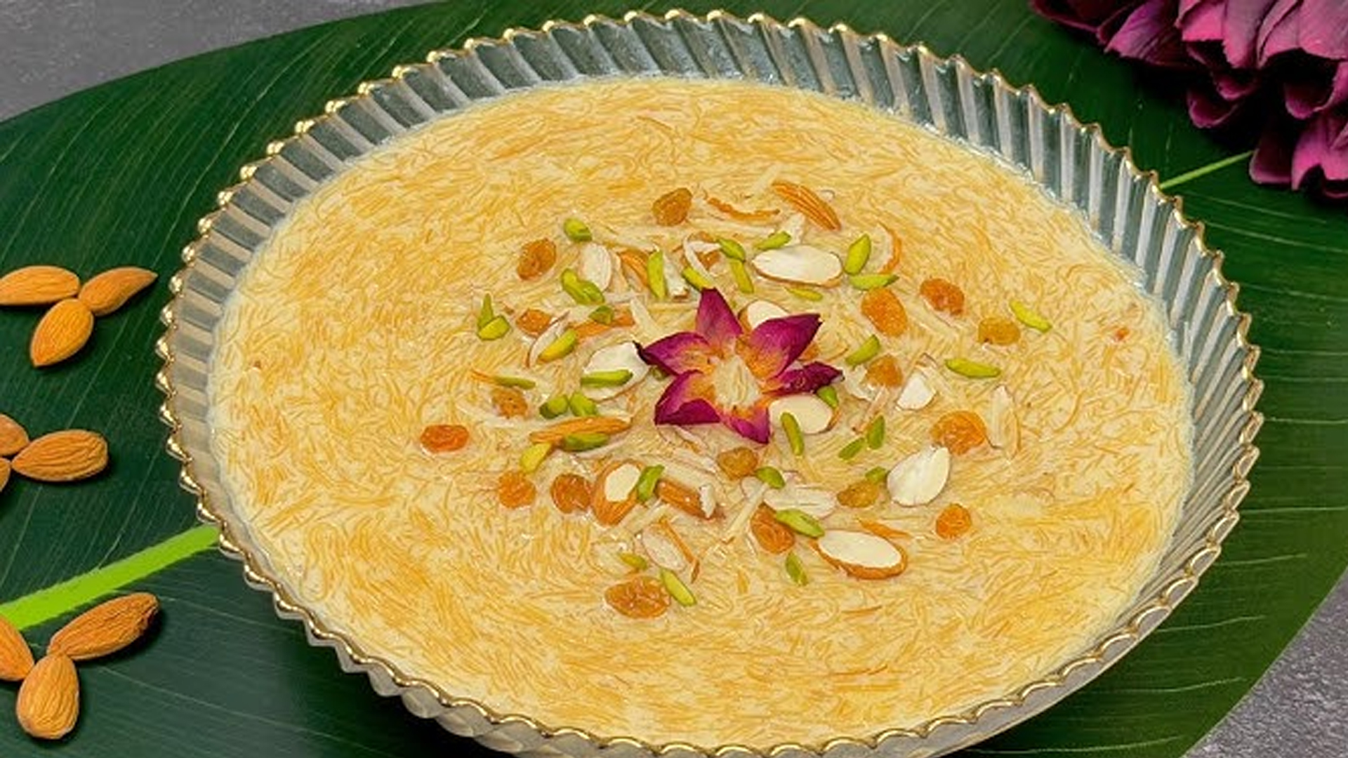 নারিকেল দুধ আর গুড়ের মিশ্রণে মজাদার সেমাই