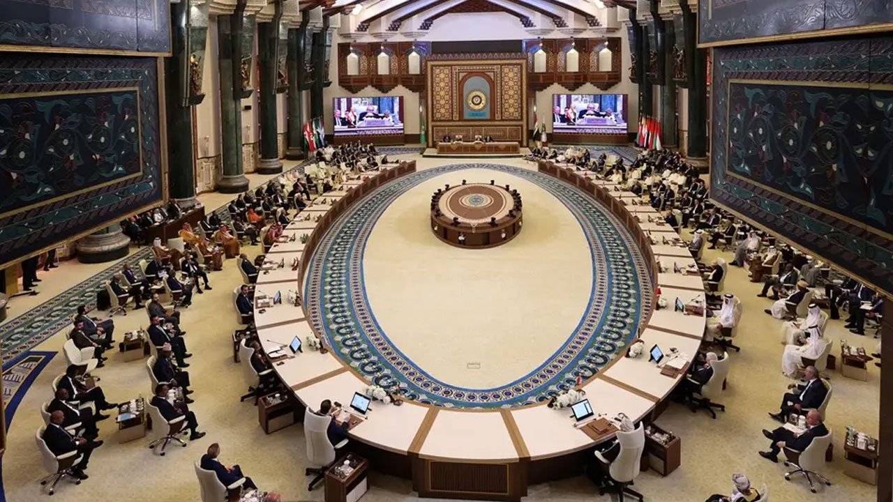 ইরানের বিষয়ে সিদ্ধান্ত নিতে জরুরি বৈঠক ডাকল আরব লীগ