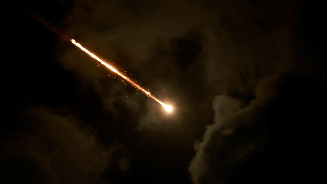 ইসরায়েলে এক ঘণ্টার মধ্যে তিন দফা মিসাইল ছুড়ল ইরান