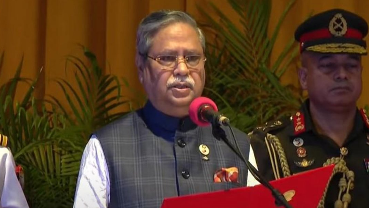 সংসদে রাষ্ট্রপতিকে ভাষণদানে বিরত রাখতে চিঠি