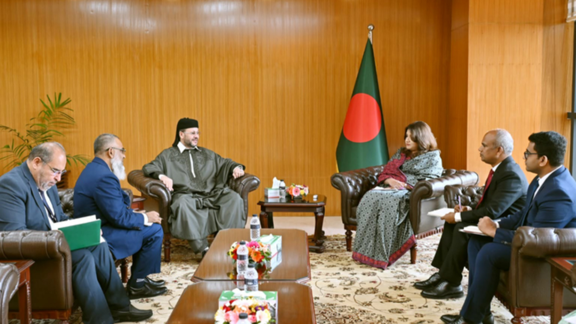 পররাষ্ট্র প্রতিমন্ত্রী শামা ওবায়েদের সঙ্গে লিবিয়ার রাষ্ট্রদূতের সৌজন্য সাক্ষাৎ