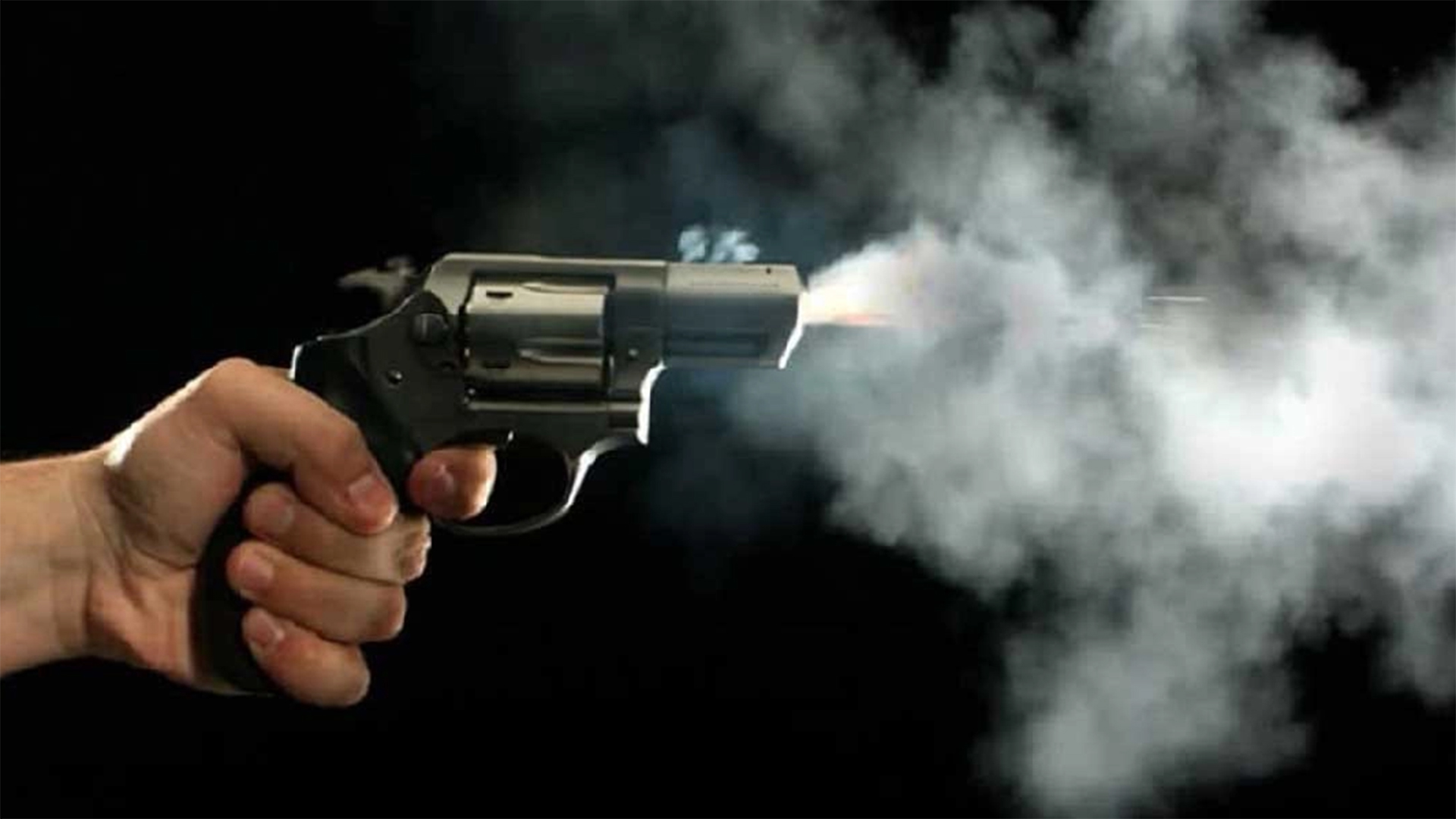 সুন্দরবনে জেলেদের ওপর বনদস্যুদের গুলি, আহত ১