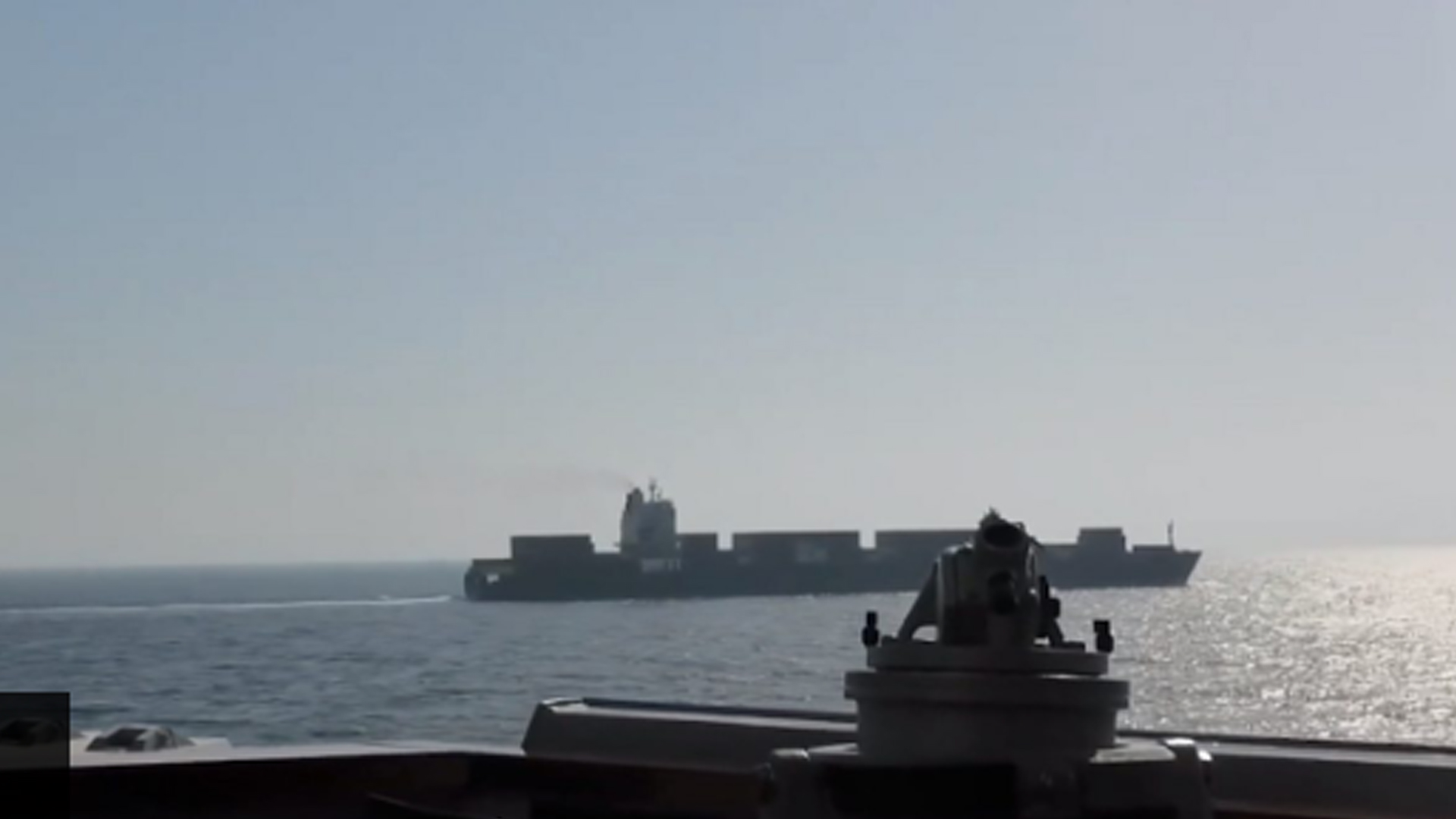 মার্কিন সামরিক জাহাজে পাল্টা ড্রোন হামলার দাবি ইরানের