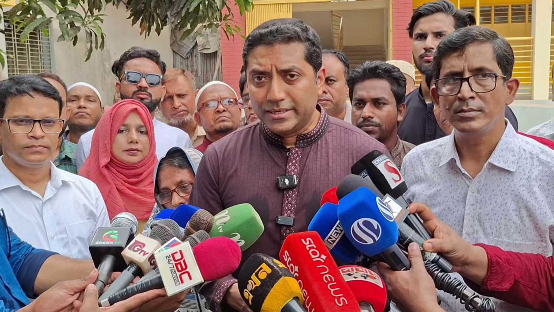 শিক্ষায় ভেদাভেদ নিরসনে কারিকুলাম নিয়ে সরকারের কাজ চলছে