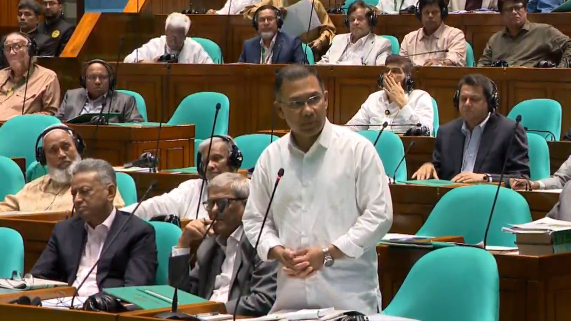 জ্বালানি সংকট মোকাবিলায় সরকারি দলের ৫ সদস্যের কমিটি গঠন