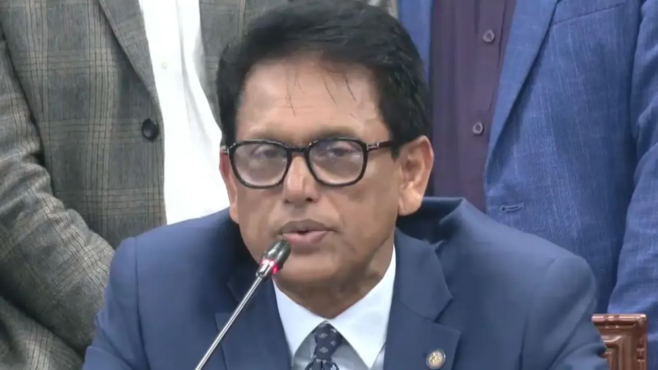 এসএসসি-এইচএসসির পরীক্ষার সময় নিয়ে বিকেলে সংবাদ সম্মেলনে আসছেন শিক্ষামন্ত্রী