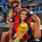 বিশ্বকাপ উদযাপনে ইয়ামালের প্রেমিকার মিনিমাল ফ্যাশন নজর কেড়েছে