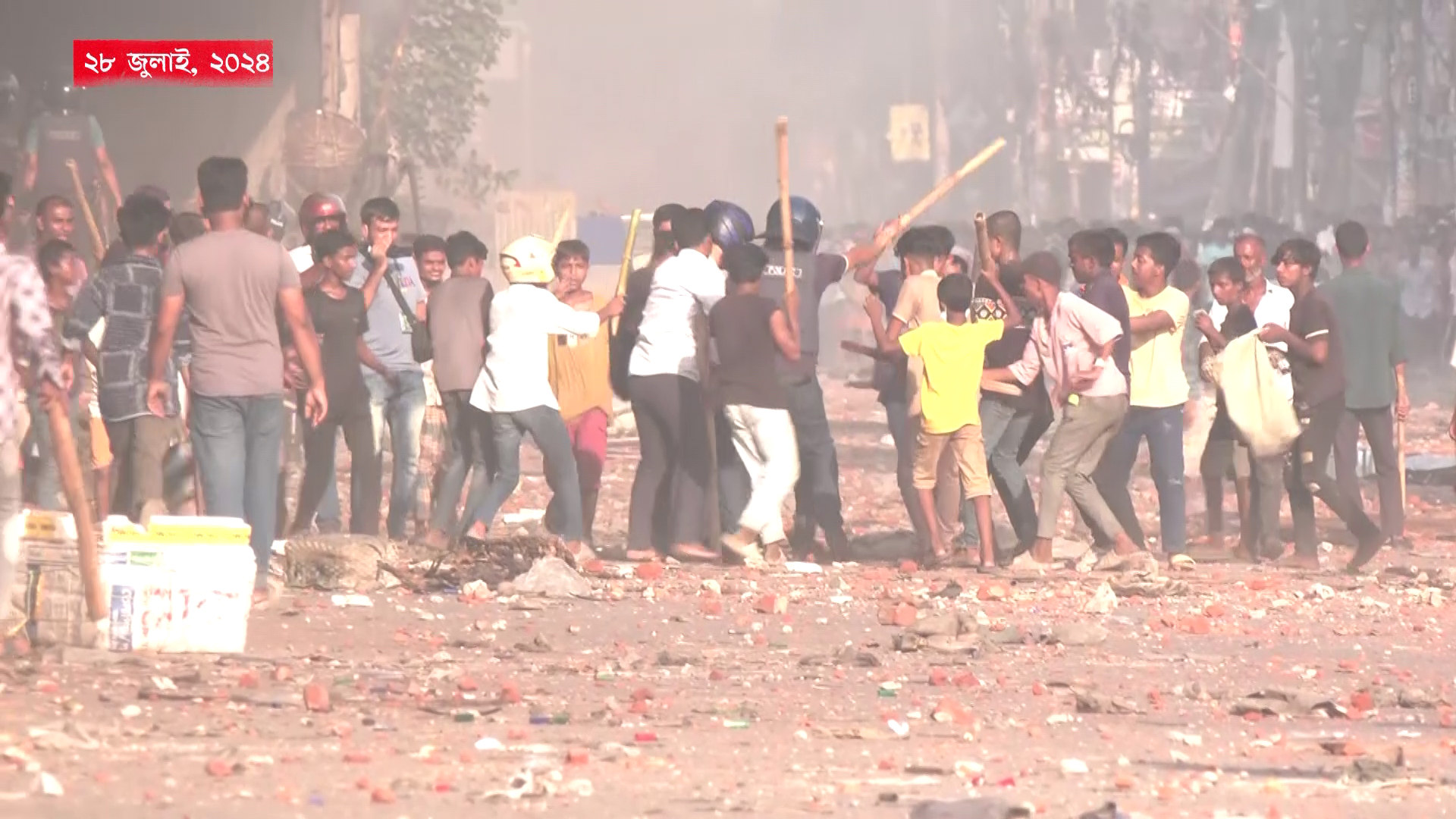 রক্তাক্ত ২৮ জুলাই: নাহিদ ইসলামের বক্তব্য ঘিরে সন্দেহ-সমালোচনার ঝড়