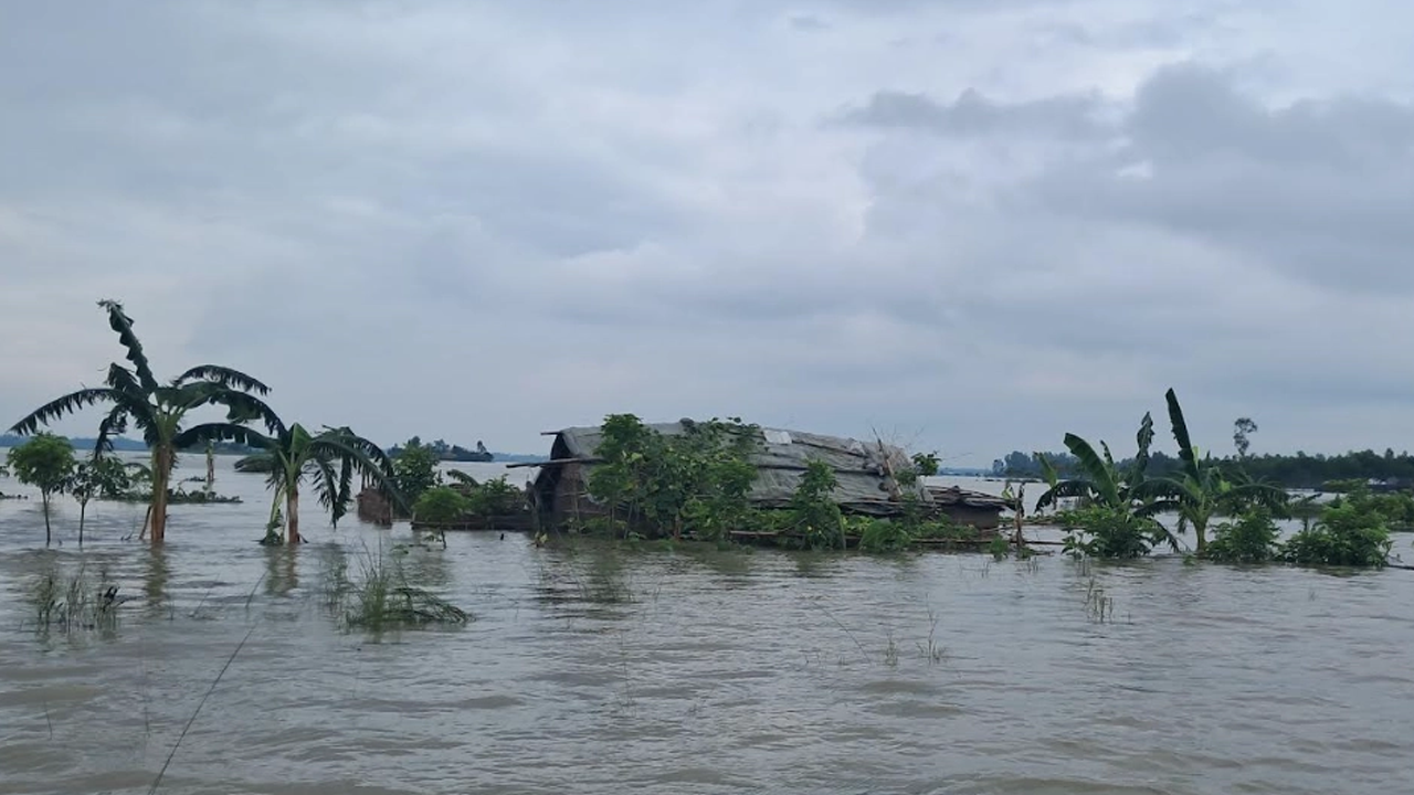তিন বিভাগে বন্যার শঙ্কা