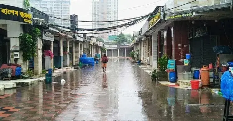 ঢাকায় সন্ধ্যার মধ্যে হালকা বৃষ্টির পূর্বাভাস