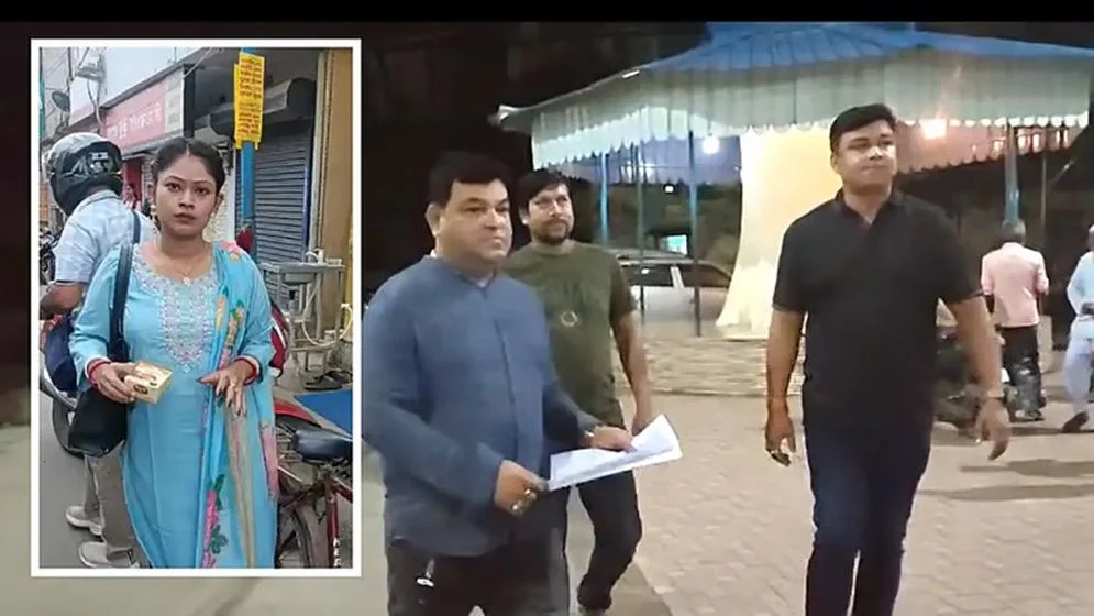 মিষ্টিতে পোকা পাওয়ার ভিডিও দেখিয়ে দোকানির কাছে আইফোন দাবি, অতঃপর…