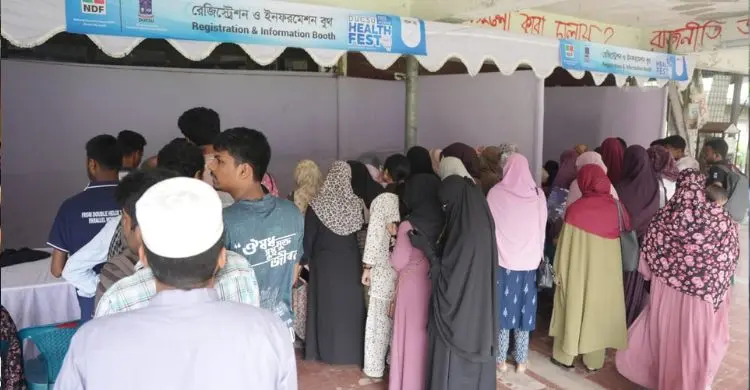 ডাকসুর উদ্যোগে বিনামূল্যে চিকিৎসাসেবা নিলেন ঢাবির ৬৫০০ শিক্ষার্থী