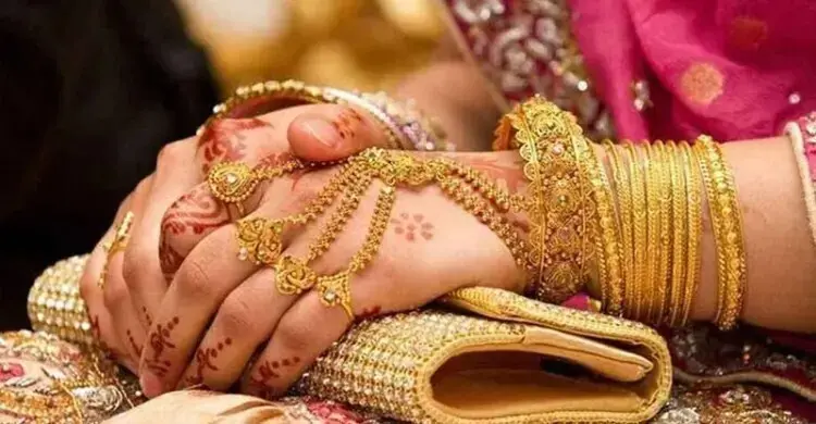 সোনার গহনার ভরি আজ কত টাকা?